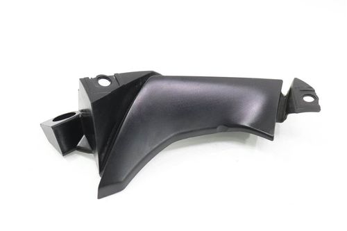Acabamento Lateral Esquerda Yamaha Yzf R1 04-06