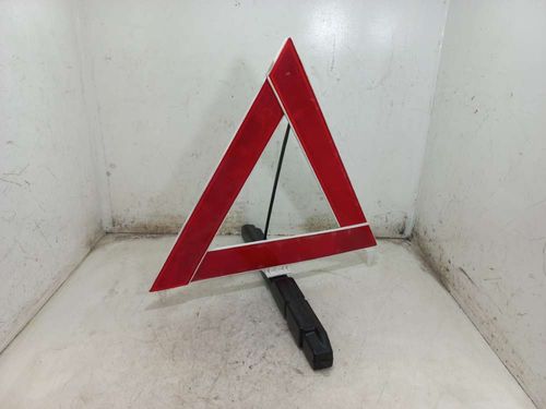 TRIANGULO DE SEGURANCA TOYOTA COROLLA 1.8 2011