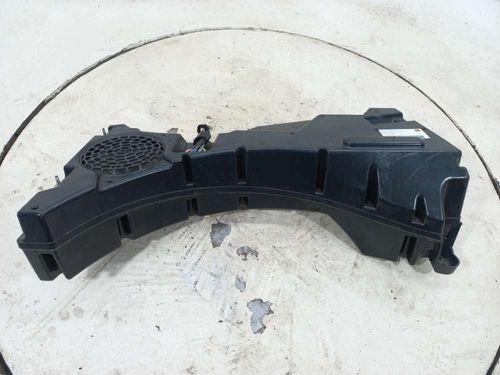 SUBWOOFER LAND ROVER FREELANDER 3.2 2007