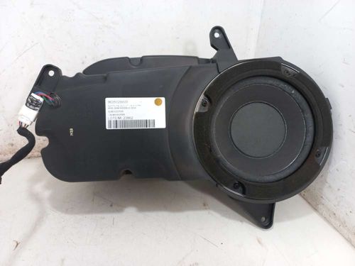 SUBWOOFER HYUNDAI SANTA 2.7 2010