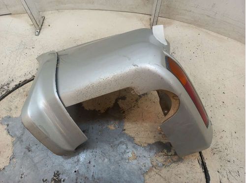 POLAINA TRAS LADO ESQ MITSUBISHI PAJERO 3.2 2002