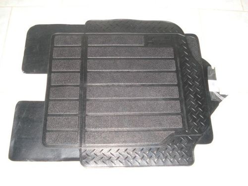 TAPETE IVECO STRALIS TECTOR VERTIS (BORRACHA) BORCOL