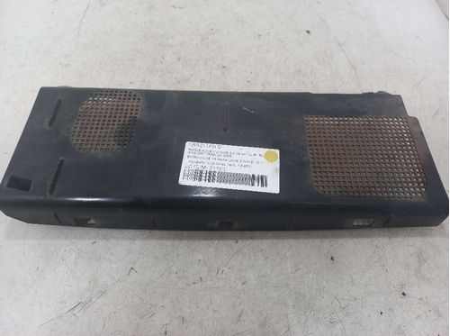 ACABAMENTO PARALAMA DIREITO LAND ROVER VOUGUE 4.2 2008