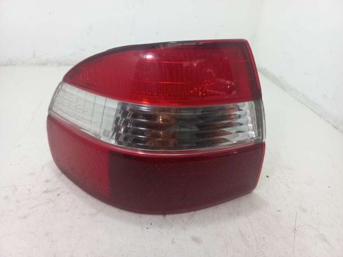 LANTERNA ESQUERDA TOYOTA COROLLA 1.8 2001