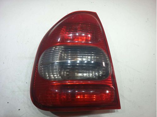 LANTERNA ESQUERDA CHEVROLET CORSA CLASSIC 1.0 2004