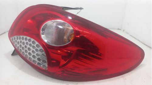 LANTERNA DIREITA PEUGEOT 207 1.6 2012
