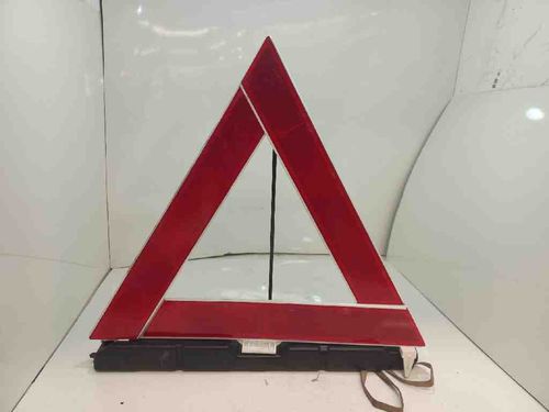 TRIANGULO DE SEGURANCA NISSAN LIVINA 1.6 2010