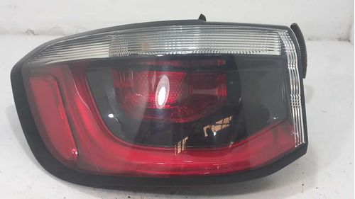 LANTERNA ESQUERDA JEEP COMPASS 2.0 2019