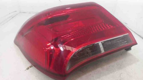 LANTERNA ESQUERDA CHEVROLET ONIX 1.4 2019