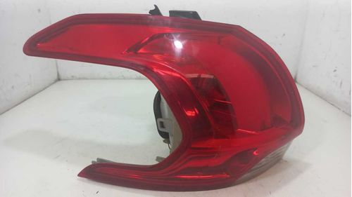 LANTERNA ESQUERDA PEUGEOT 2008 1.6L 2016