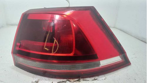 LANTERNA DIREITA VOLKSWAGEN GOLF 1.4 2016