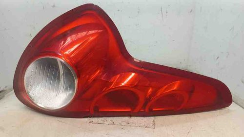 LANTERNA ESQUERDA FIAT PALIO 1.4 2016