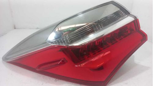 LANTERNA ESQUERDA TOYOTA COROLLA 1.8 2018