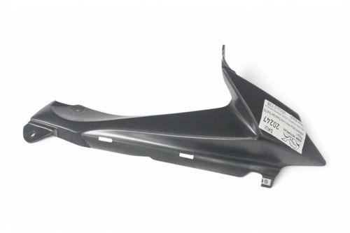 acabamento duto ar direito avaria Suzuki Gsxr Srad 750 10-14